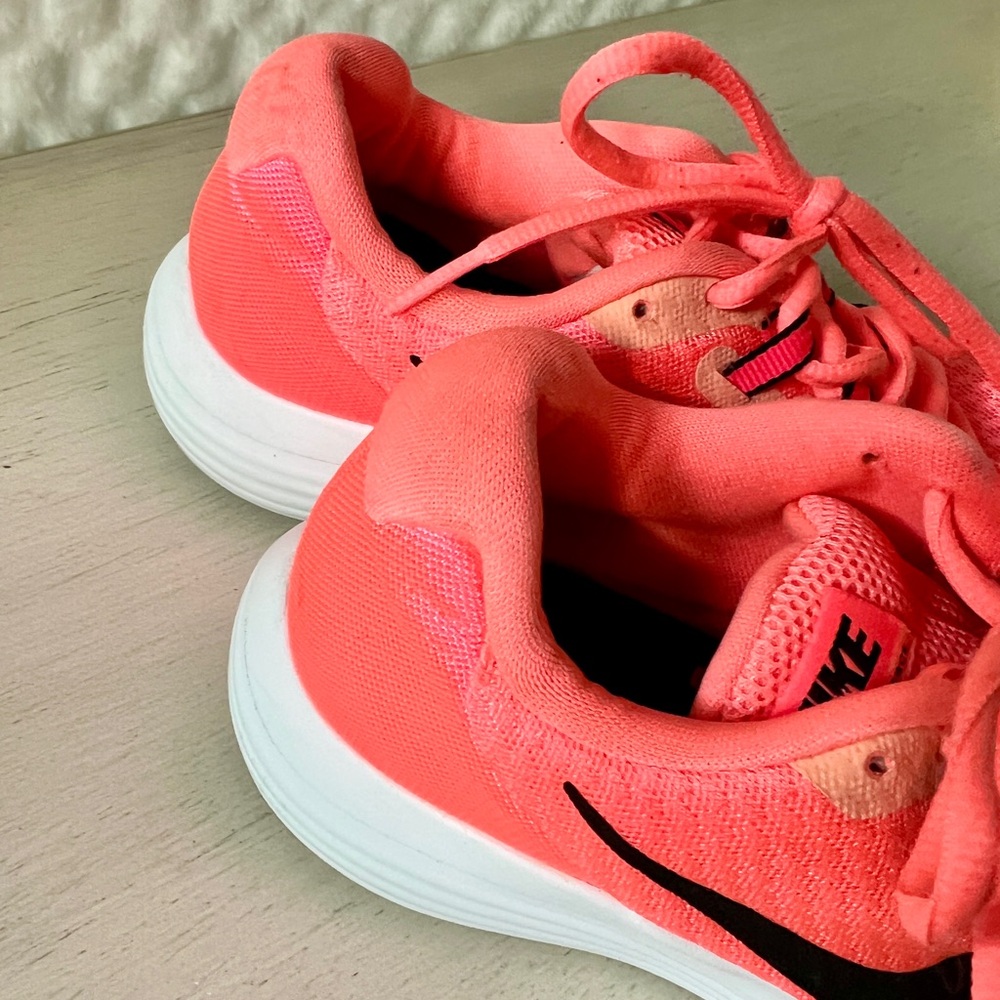 Nike Womens Lunarconverge 852469-600 Running Shoes Lace Up Low Top Size 6.5 - Picture 5 of 11